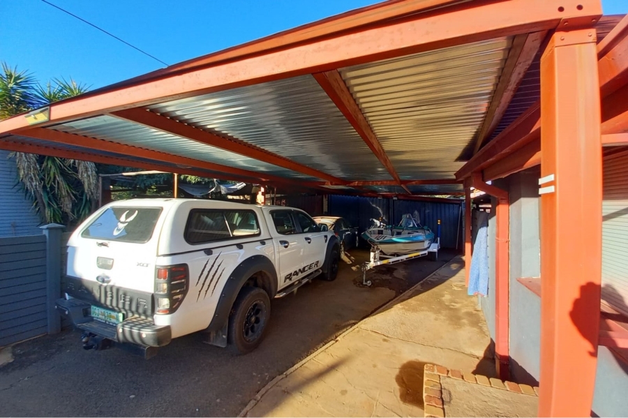 3 Bedroom Property for Sale in South Ridge Northern Cape